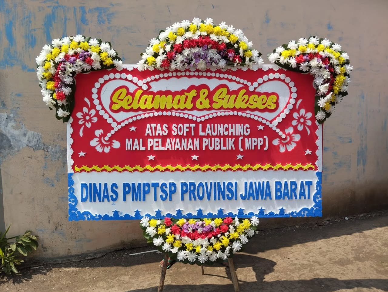 PAPAN BUNGA UCAPAN SELAMAT SUKSES 02